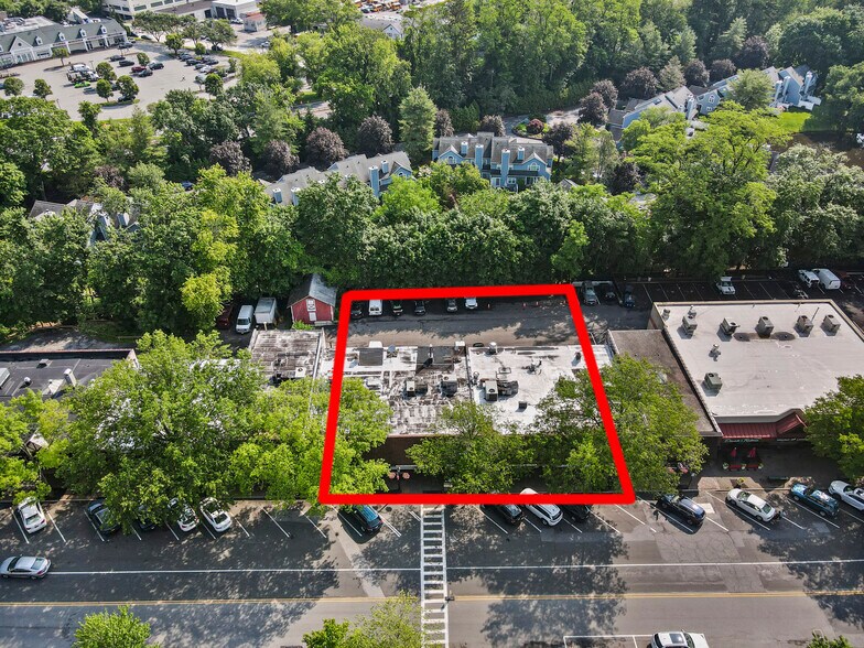 More Photos Of 1159-1177 Pleasantville Rd, Briarcliff Manor Village Restaurant For Sale