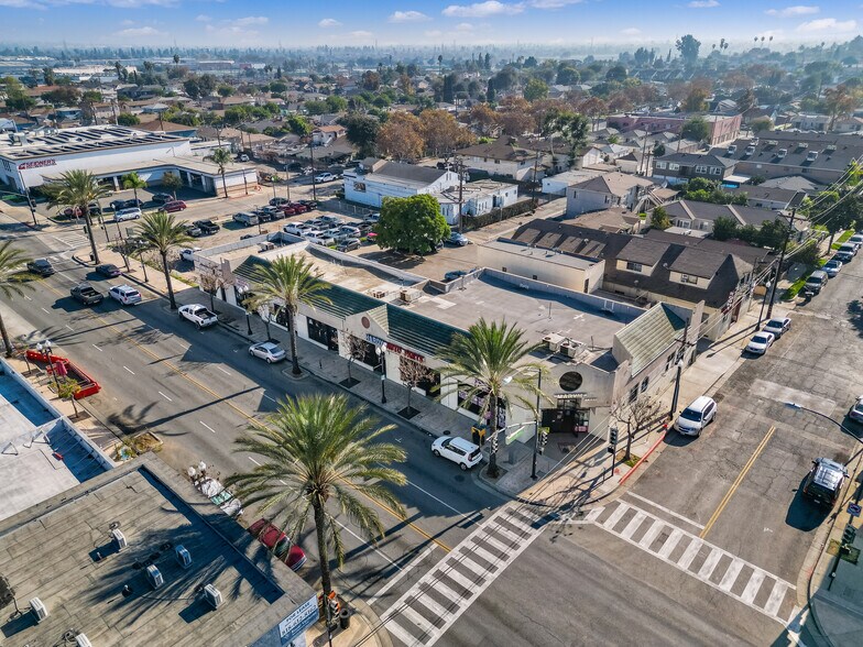 More Photos Of 413 W Whittier Blvd, Montebello General Retail For Sale