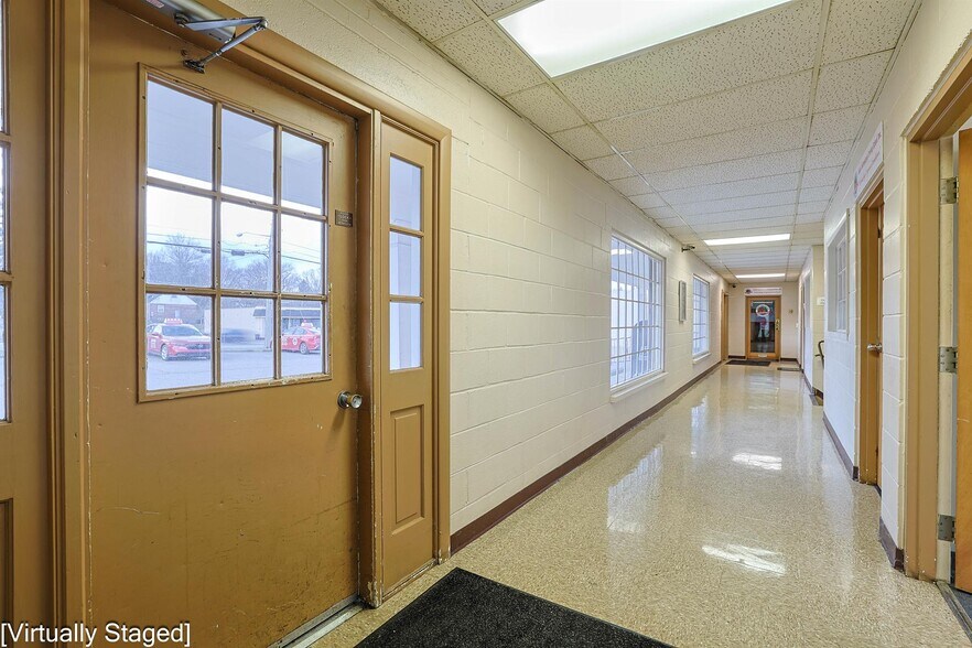 More Photos Of 1172 W Galbraith Rd, Cincinnati Office For Sale