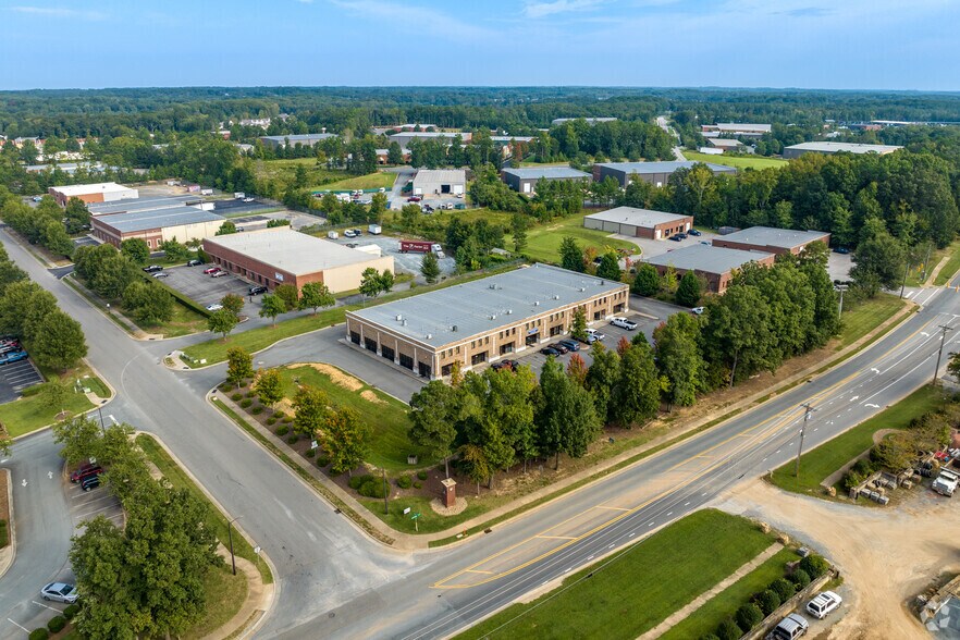 More Photos Of 1000 Van Buren Ave, Indian Trail Flex For Lease