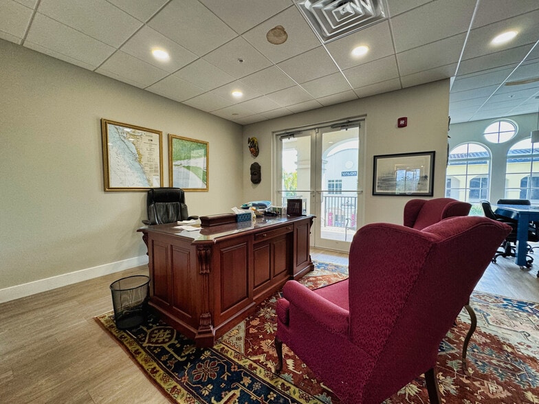 More Photos Of 3976 Destination Dr, Osprey Storefront For Sale