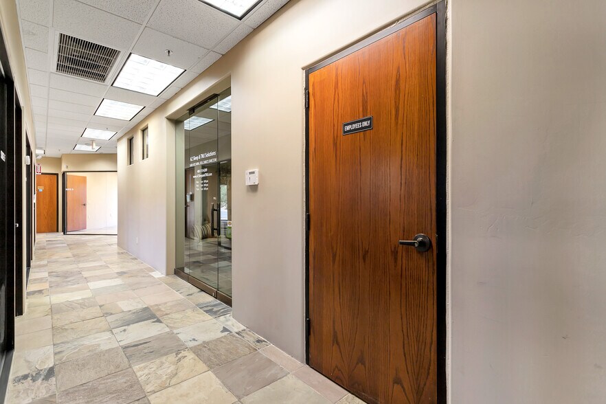 More Photos Of 10465 E Pinnacle Peak Pky, Scottsdale Medical For Lease