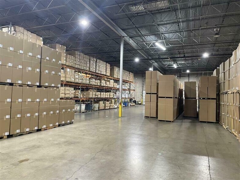 More Photos Of 3220 W Gentry Pky, Tyler Warehouse For Sale