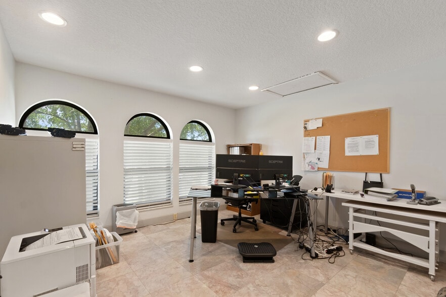 More Photos Of 6971 N Federal Hwy, Boca Raton Medical For Sale