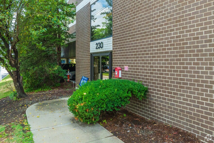 More Photos Of 230 Second Ave, Waltham Office For Sale