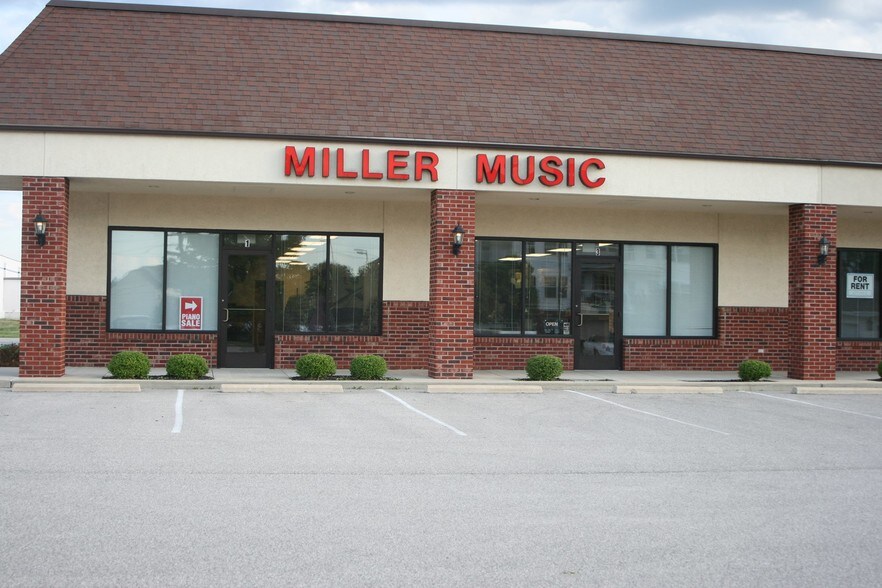 More Photos Of 4510 N Illinois St, Swansea General Retail For Sale