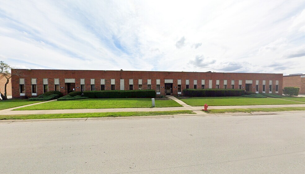 Primary Photo Of 1515-1545 W Jarvis Ave, Elk Grove Village Warehouse For Lease