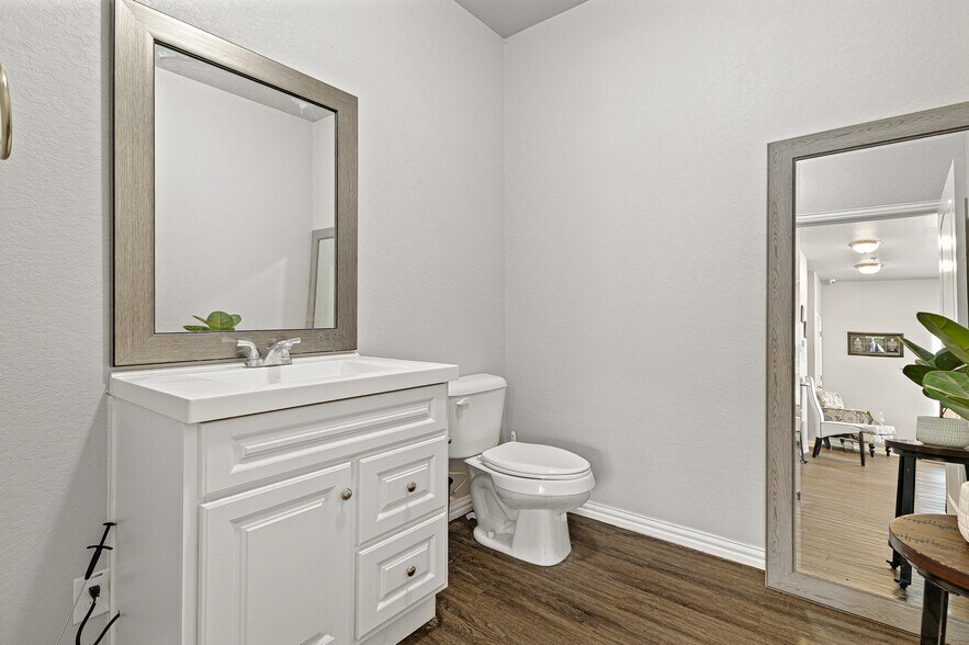 More Photos Of 1407 Sidney Baker St, Kerrville Apartments For Sale
