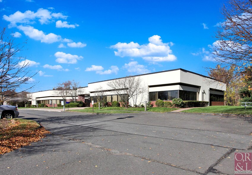 More Photos Of 825 Brook St, Rocky Hill Office For Lease