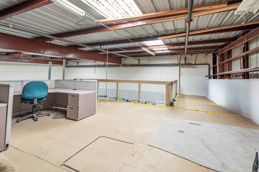 More Photos Of 1247 S Buena Vista St, San Jacinto Warehouse For Sale