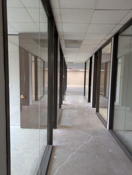 More Photos Of 16131 N Eldridge Pky, Tomball Storefront Retail Office For Lease