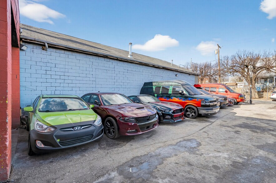More Photos Of 6125 Tulip St, Philadelphia Auto Repair For Sale