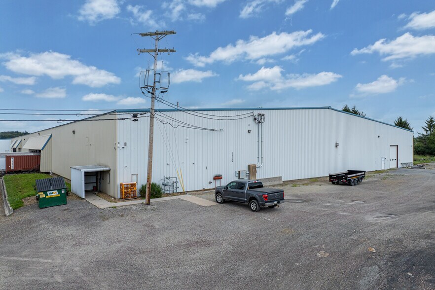More Photos Of 604 Drum Ave, Somerset Distribution For Lease