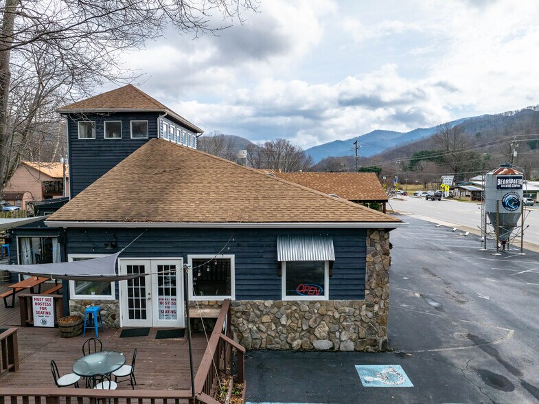 More Photos Of 4352 Soco Rd, Maggie Valley Restaurant For Sale