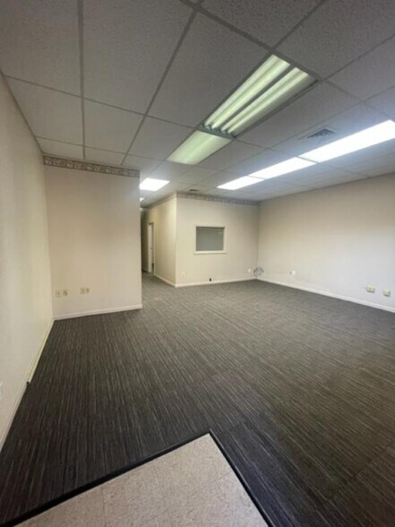 More Photos Of 6550 Lower York Rd, New Hope General Retail For Sale