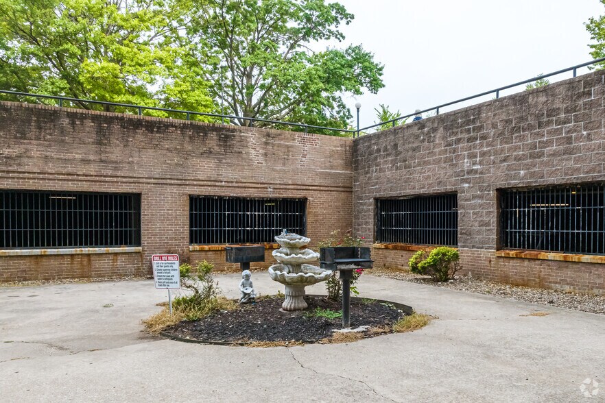 More Photos Of 728 Jennings Rd, Independence Apartments For Sale