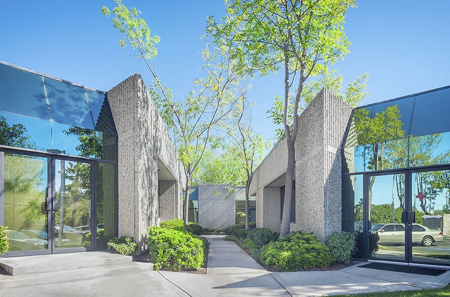 More Photos Of 22951 Mill Creek Dr, Laguna Hills Office For Lease