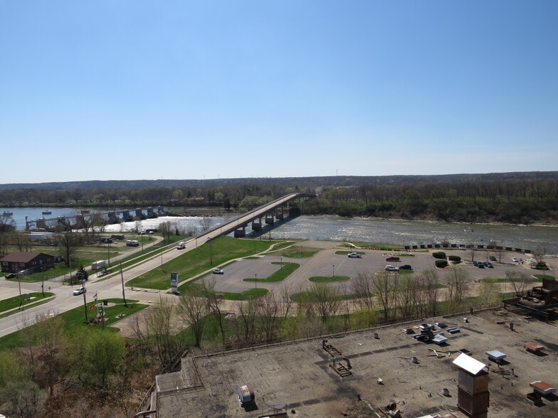 More Photos Of 224 Main St, Marseilles Industrial For Sale