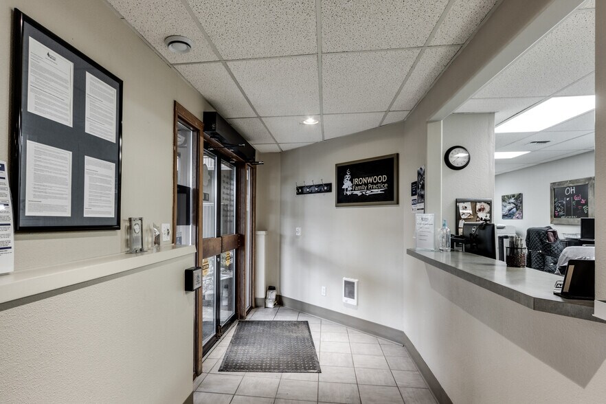 More Photos Of 920 W Ironwood Dr, Coeur d'Alene Office For Sale