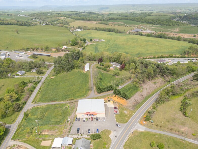 More Photos Of 555 Fort Chiswell Rd, Fort Chiswell Freestanding For Sale