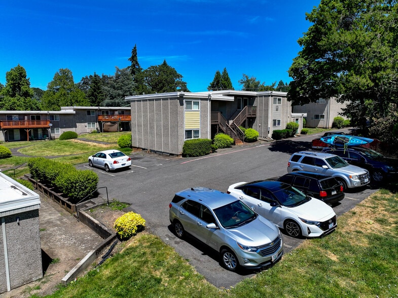 More Photos Of 13455 SE Oatfield Rd, Milwaukie Apartments For Sale