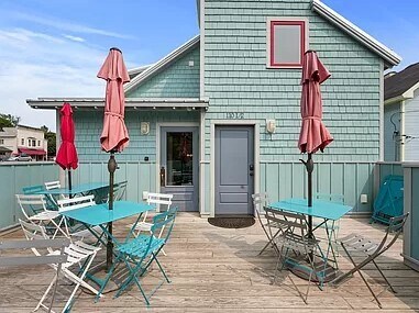 More Photos Of 110 E Nagonaba St, Northport Restaurant For Lease