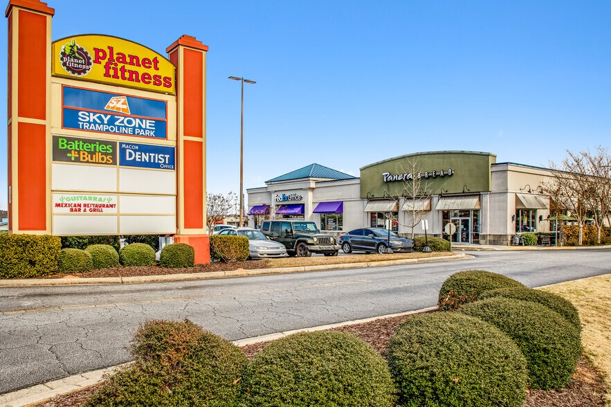 More Photos Of 195 Tom Hill SR Blvd, Macon-Bibb Unknown For Lease