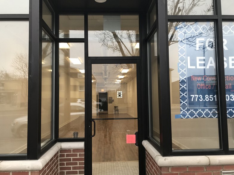More Photos Of 5853 W Irving Park Rd, Chicago Storefront For Lease