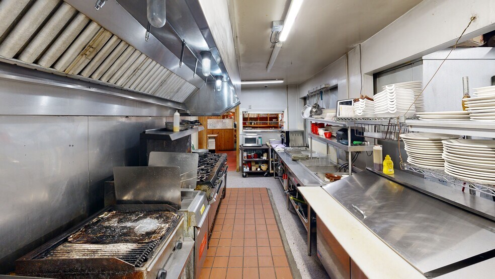 More Photos Of 2740 Highway 50, Placerville General Retail For Sale