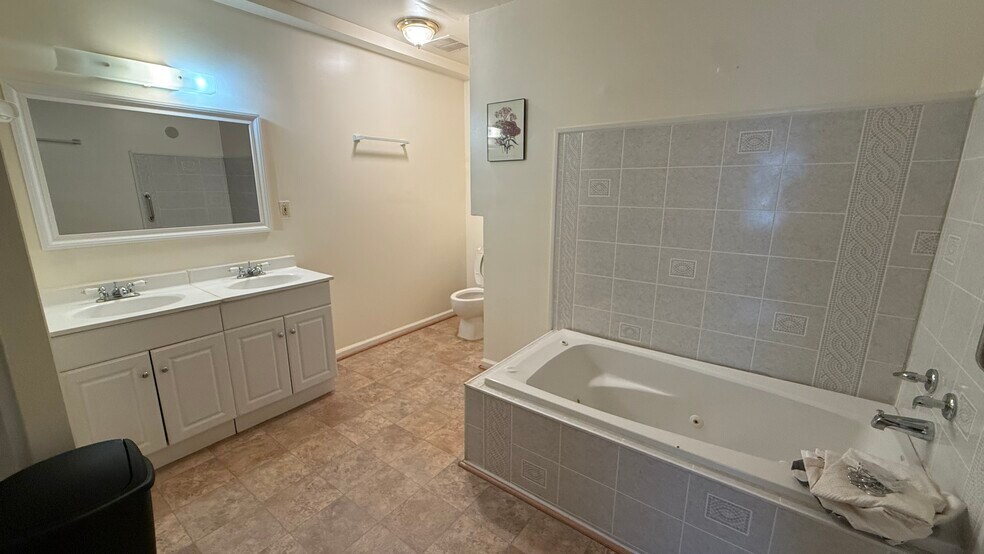 More Photos Of 5212 Astor Pl SE, Washington Assisted Living For Lease