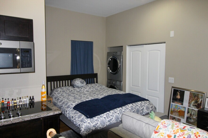 More Photos Of 815 S Bell Ave, Chicago Multifamily For Sale
