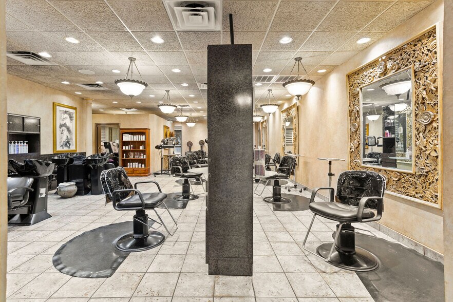 More Photos Of 1852 Chews Landing Rd, Blackwood Freestanding For Sale