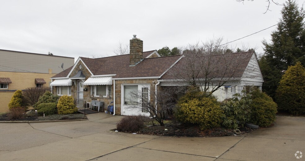 More Photos Of 2725 Leechburg Rd, Lower Burrell Office Residential For Lease