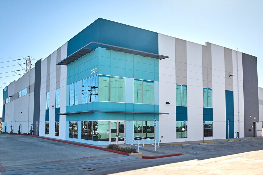 Primary Photo Of 3270 E Washington Blvd, Los Angeles Warehouse For Sale