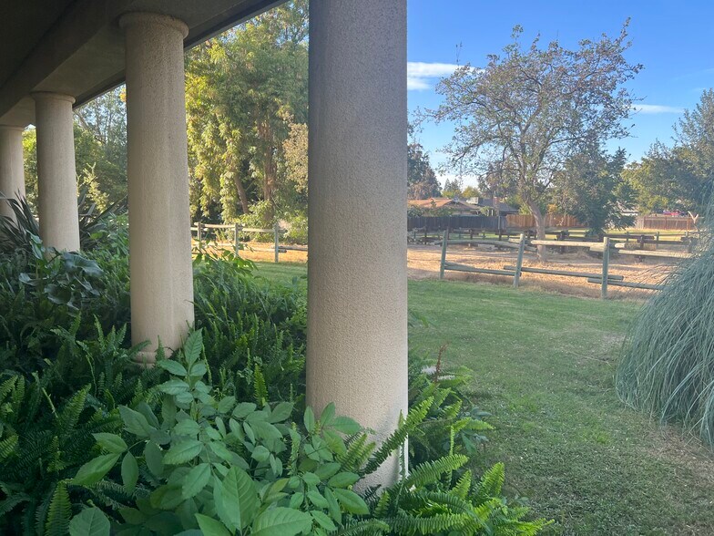 More Photos Of 3351 M St, Merced Medical For Lease