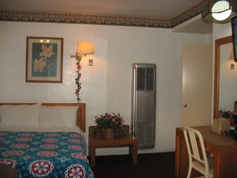 More Photos Of 1627 SE Stephens St, Roseburg Hotel For Sale
