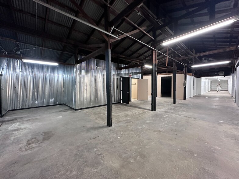 More Photos Of 1530 E 5th Ct, Tulsa Warehouse For Lease