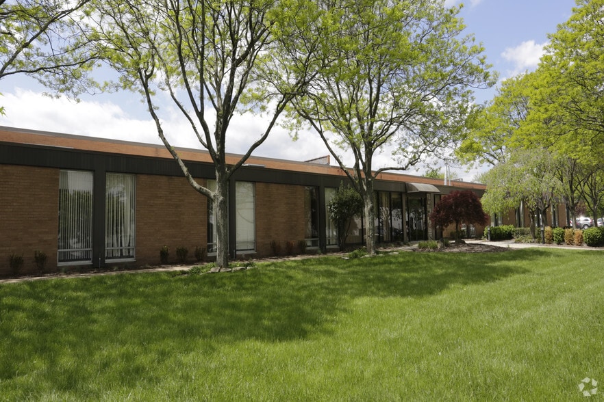 More Photos Of 140 LeGrand Ave, Northvale Manufacturing For Lease