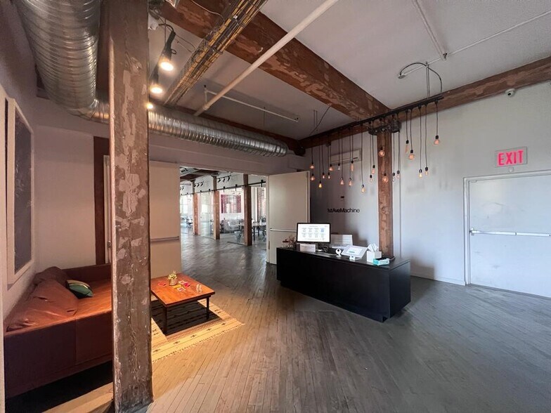 More Photos Of 231 Front St, Brooklyn Office For Lease