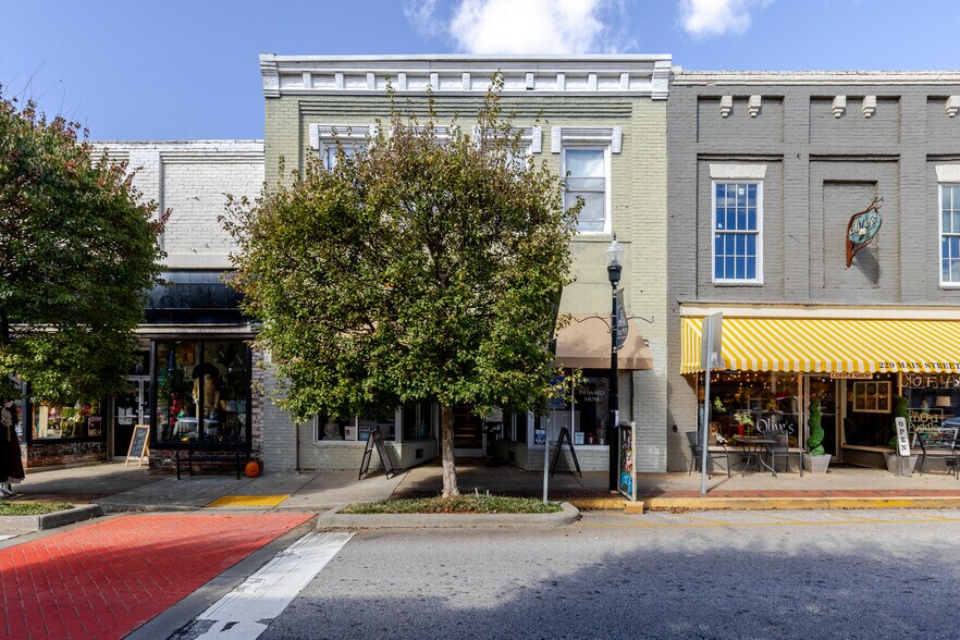 More Photos Of 227 Main St, Fort Mill Office For Lease