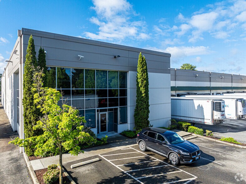 Primary Photo Of 18404 72nd Ave S, Kent Warehouse For Lease