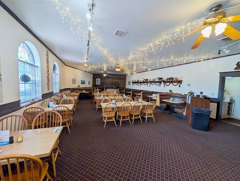 More Photos Of 115 N Main St, Manti Restaurant For Sale