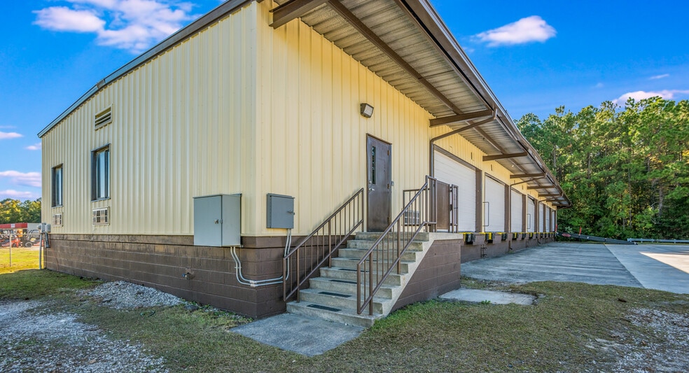 Primary Photo Of 161 Center St, Jacksonville Truck Terminal For Lease