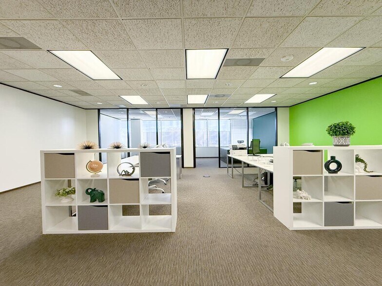 More Photos Of 2901 Wilcrest Dr, Houston Office For Lease