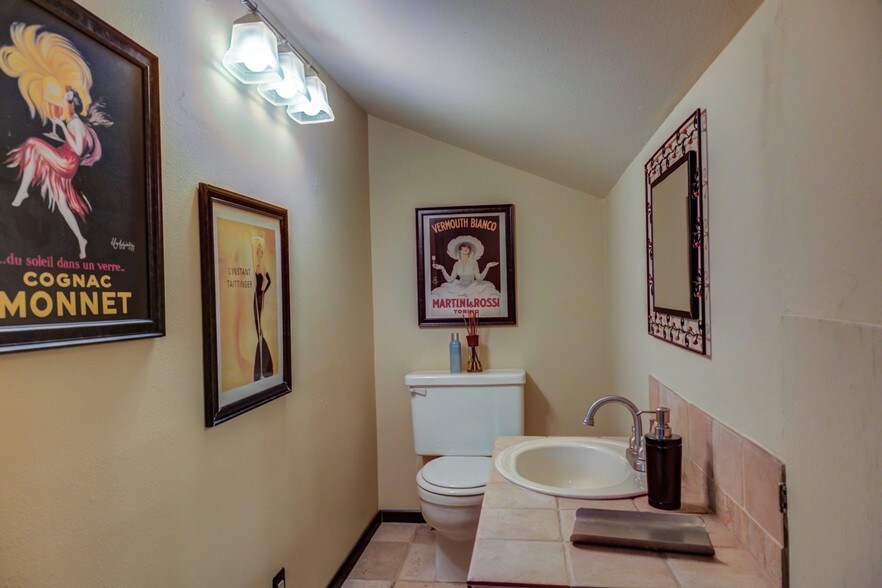 More Photos Of 218 N 100 W, Moab Restaurant For Sale