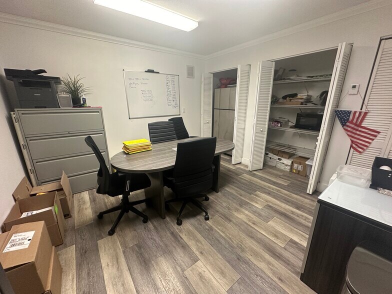 More Photos Of 3325 NW 36th St, Miami Auto Repair For Sale