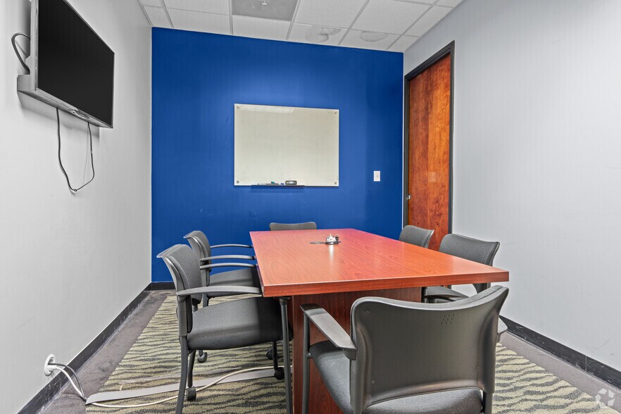 More Photos Of 900 Commonwealth Pl, Virginia Beach Coworking Space