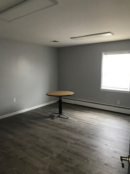 More Photos Of 655 Amboy Ave, Woodbridge Medical For Lease