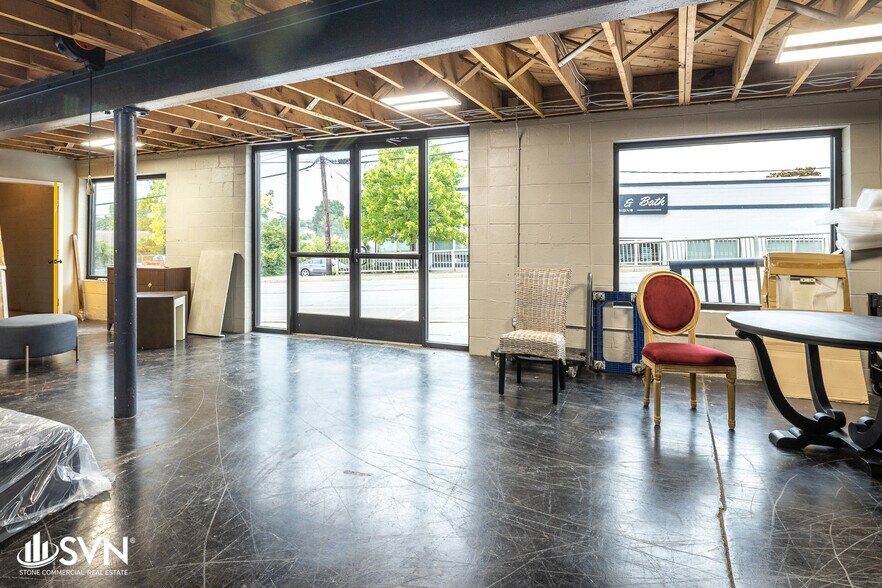 More Photos Of 764 E Seventh St, Lexington Warehouse For Sale