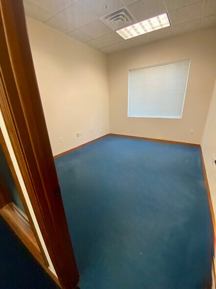 More Photos Of 11031 US Hwy 19 N, Port Richey Medical For Lease